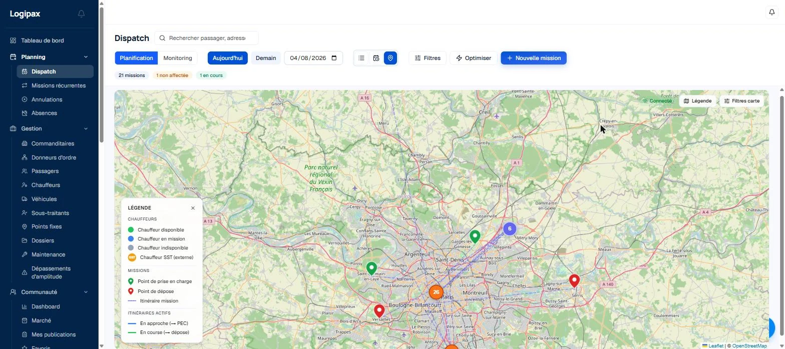 Carte du dispatch : position des chauffeurs et des prises en charge en Île-de-France, avec les itinéraires actifs.